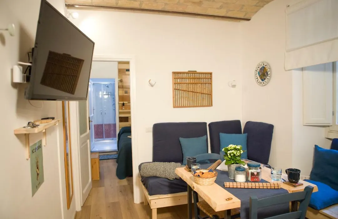Private Modern Studio Paolina City Center-1