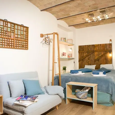 Private Modern Studio Paolina City Center-2